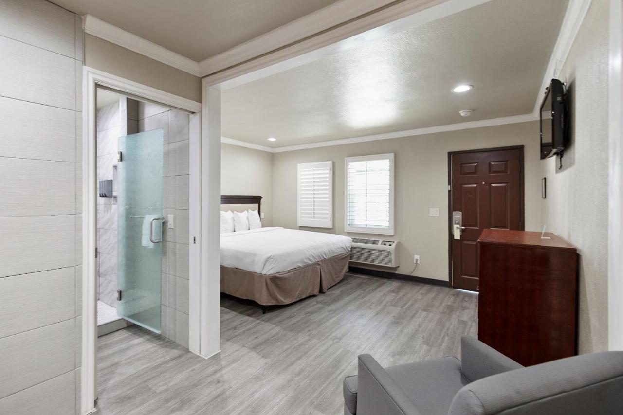 Le Blanc Inn & Suites إل مونتي المظهر الخارجي الصورة