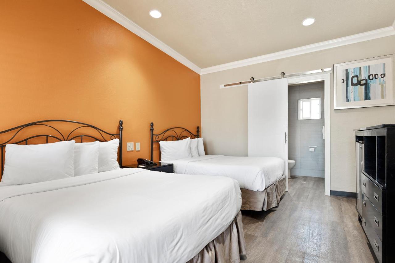 Le Blanc Inn & Suites إل مونتي المظهر الخارجي الصورة