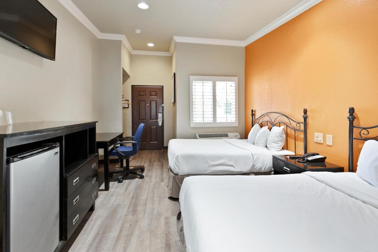 Le Blanc Inn & Suites إل مونتي المظهر الخارجي الصورة