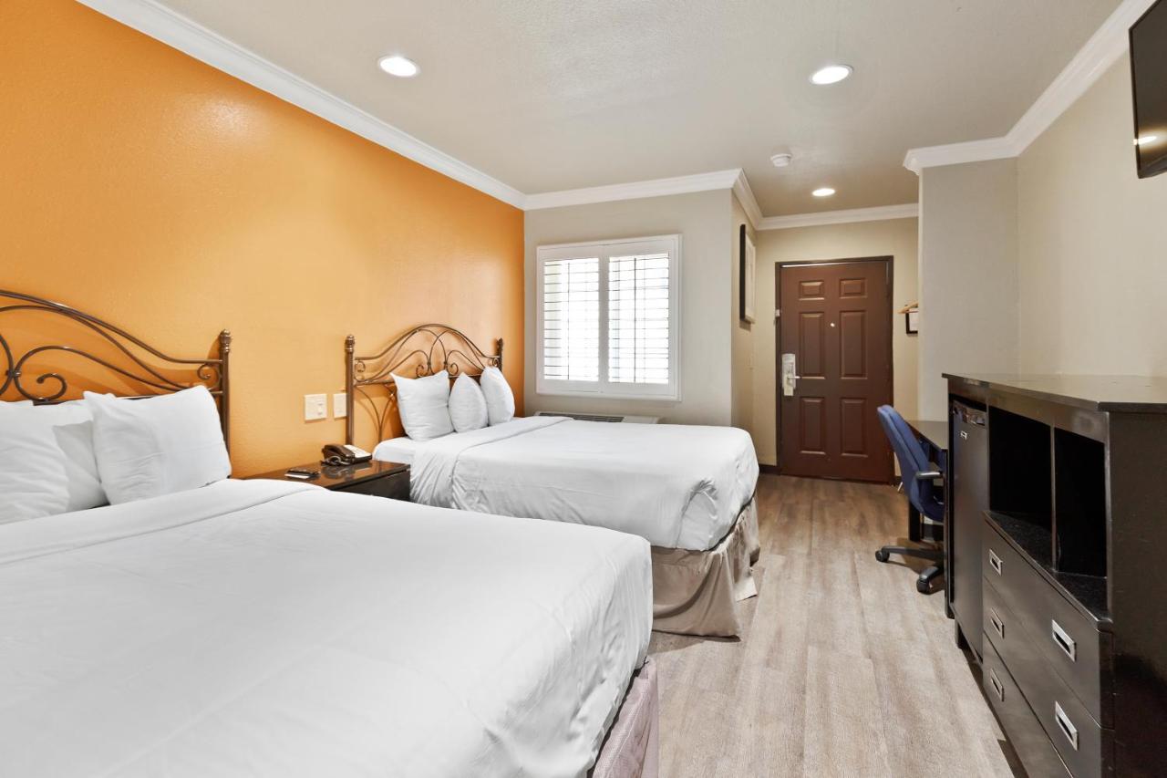 Le Blanc Inn & Suites إل مونتي المظهر الخارجي الصورة