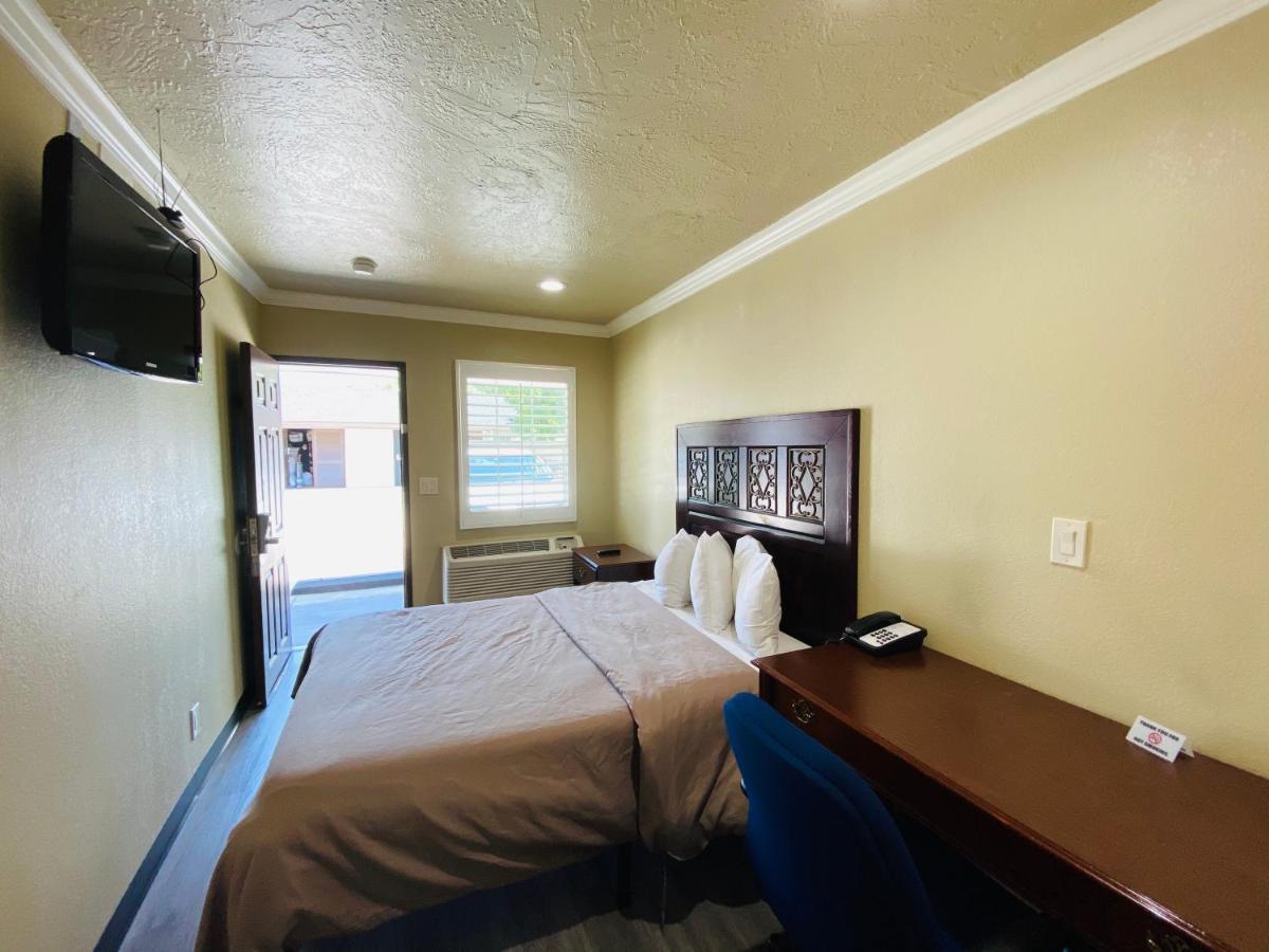Le Blanc Inn & Suites إل مونتي المظهر الخارجي الصورة
